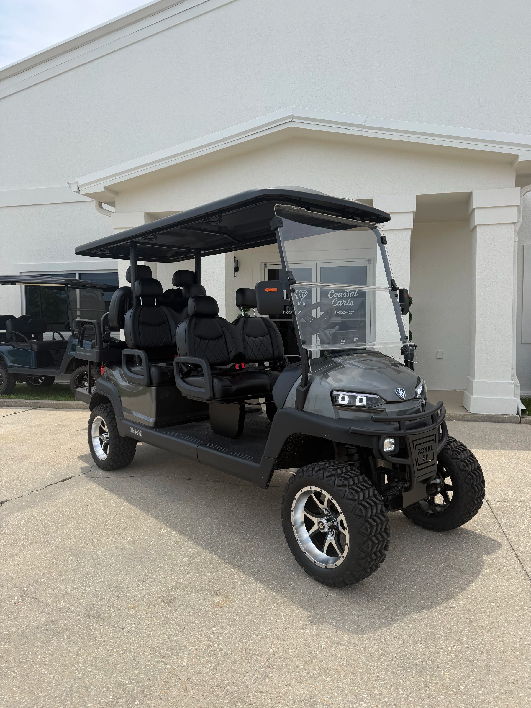 Royal C6L Grey Black 2026
