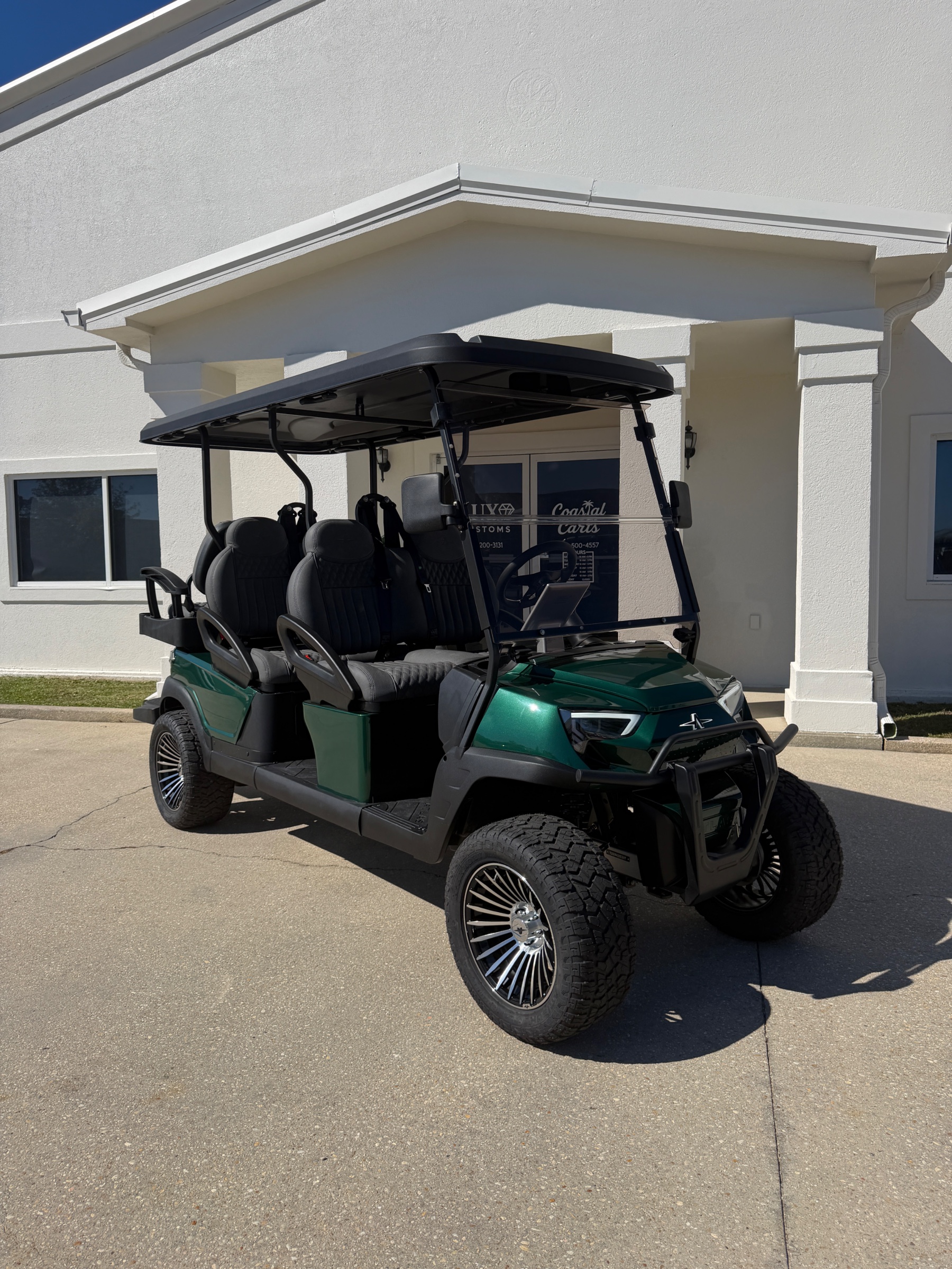 Emerald Green Atlas 6 Seater — photo 1 of 11
